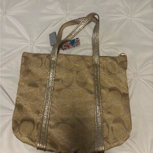Vintage Coach Poppy Gold tote/large shoulder bag
